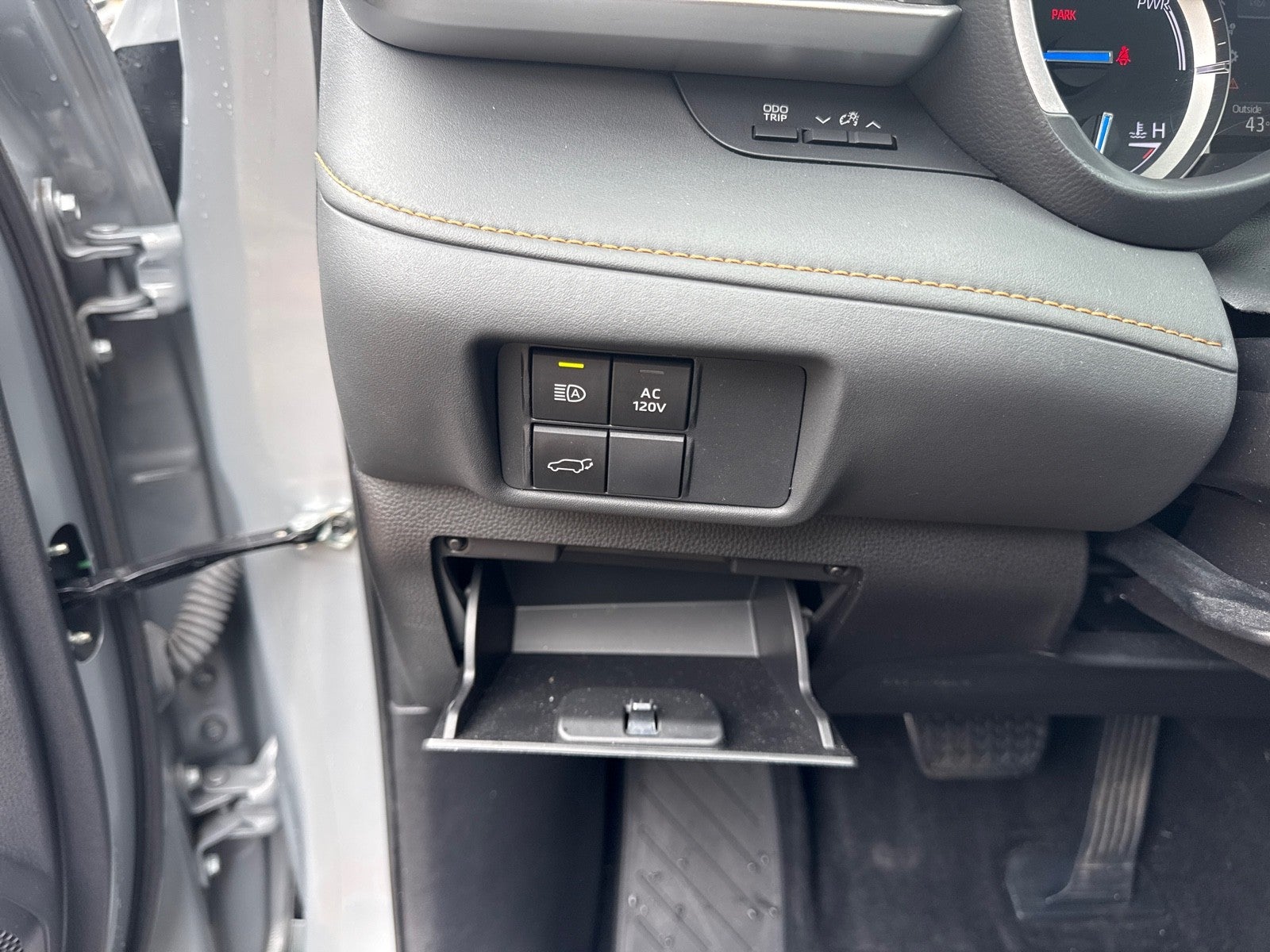 2022 Toyota Highlander Hybrid Bronze Edition