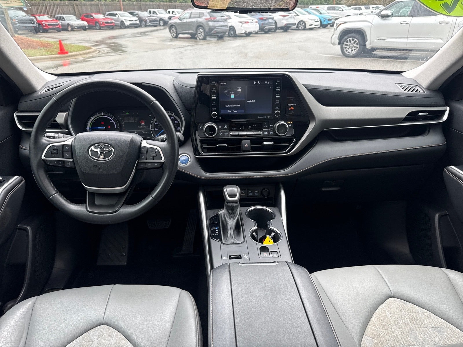 2022 Toyota Highlander Hybrid Bronze Edition