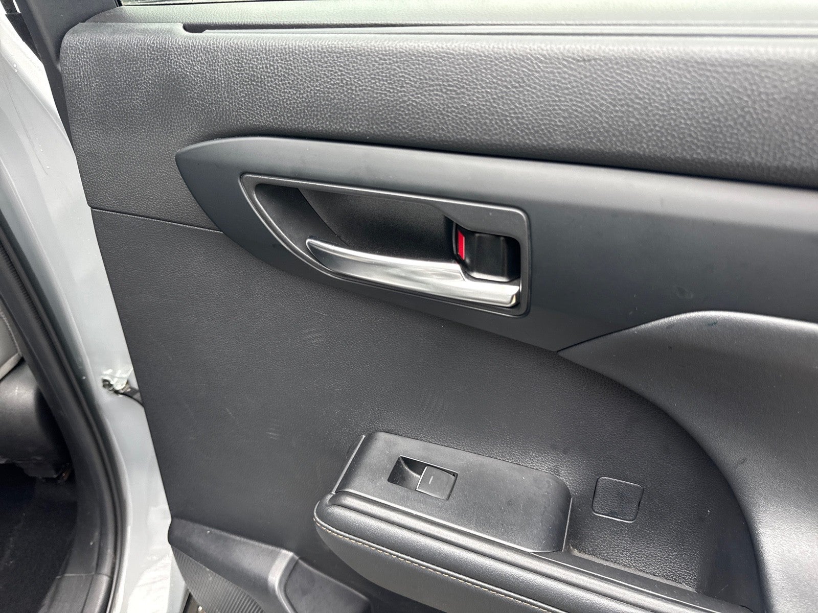 2022 Toyota Highlander Hybrid Bronze Edition