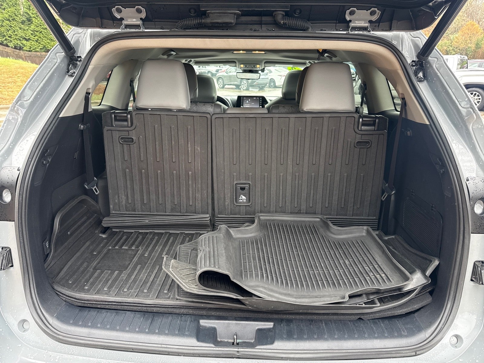 2022 Toyota Highlander Hybrid Bronze Edition