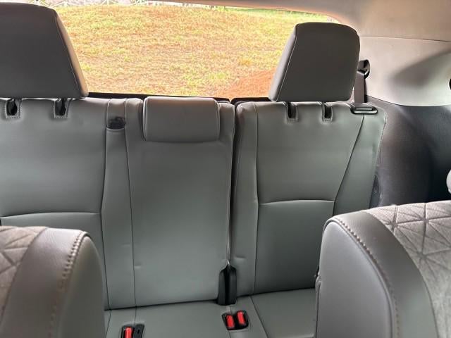 2022 Toyota Highlander Hybrid Bronze Edition