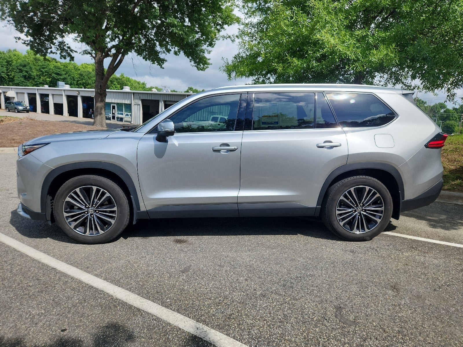 2024 Toyota Grand Highlander Hybrid MAX Platinum