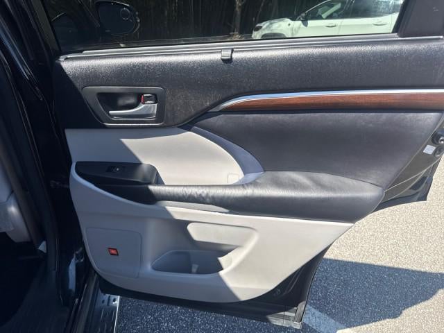 2016 Toyota Highlander Limited