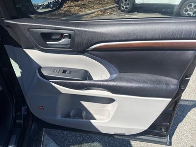 2016 Toyota Highlander Limited