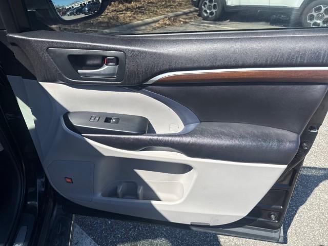 2016 Toyota Highlander Limited