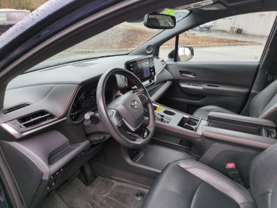 2022 Toyota Sienna XSE