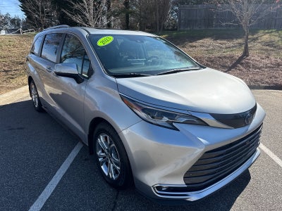 2023 Toyota Sienna Platinum