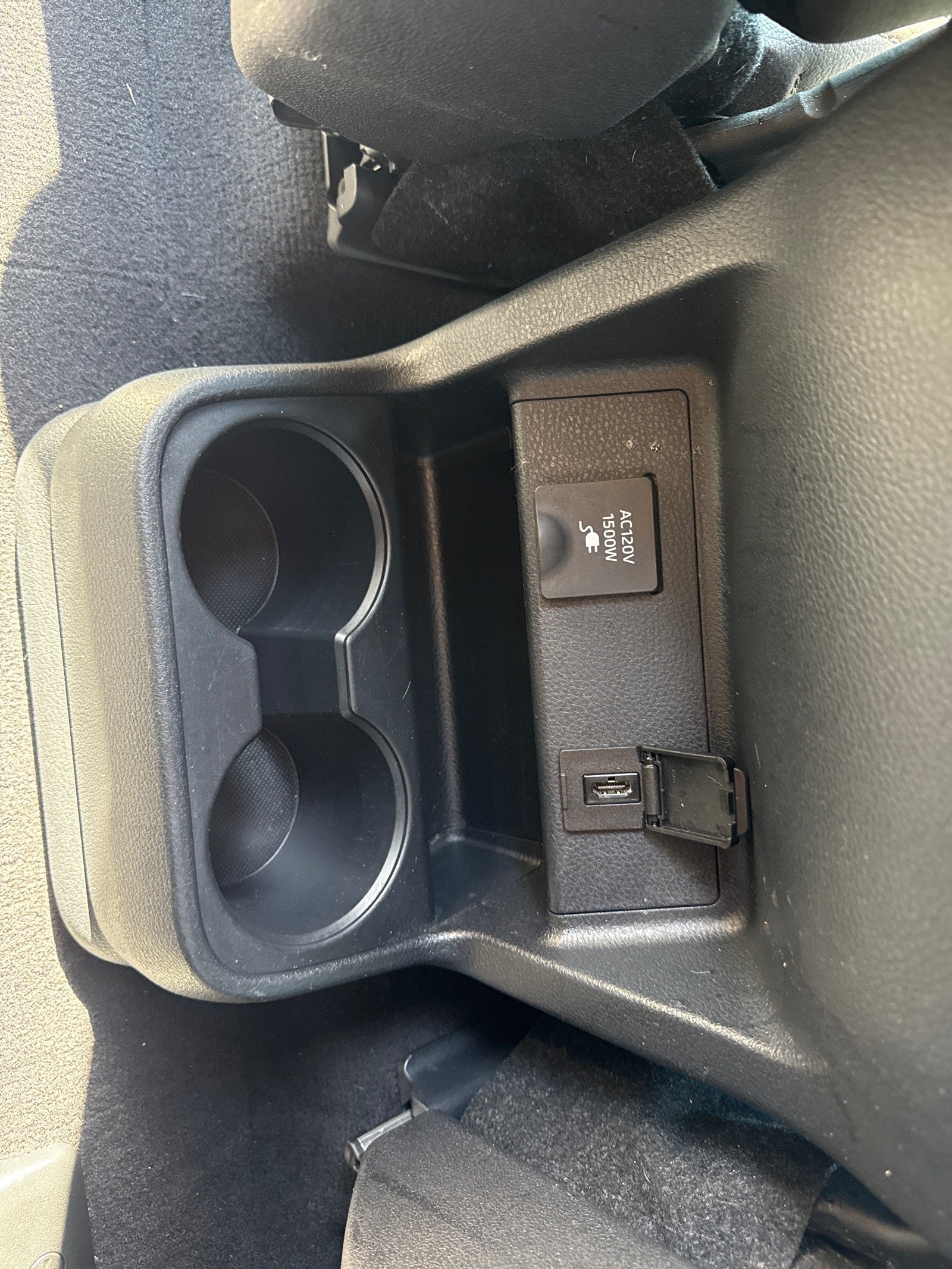 2023 Toyota Sienna Platinum