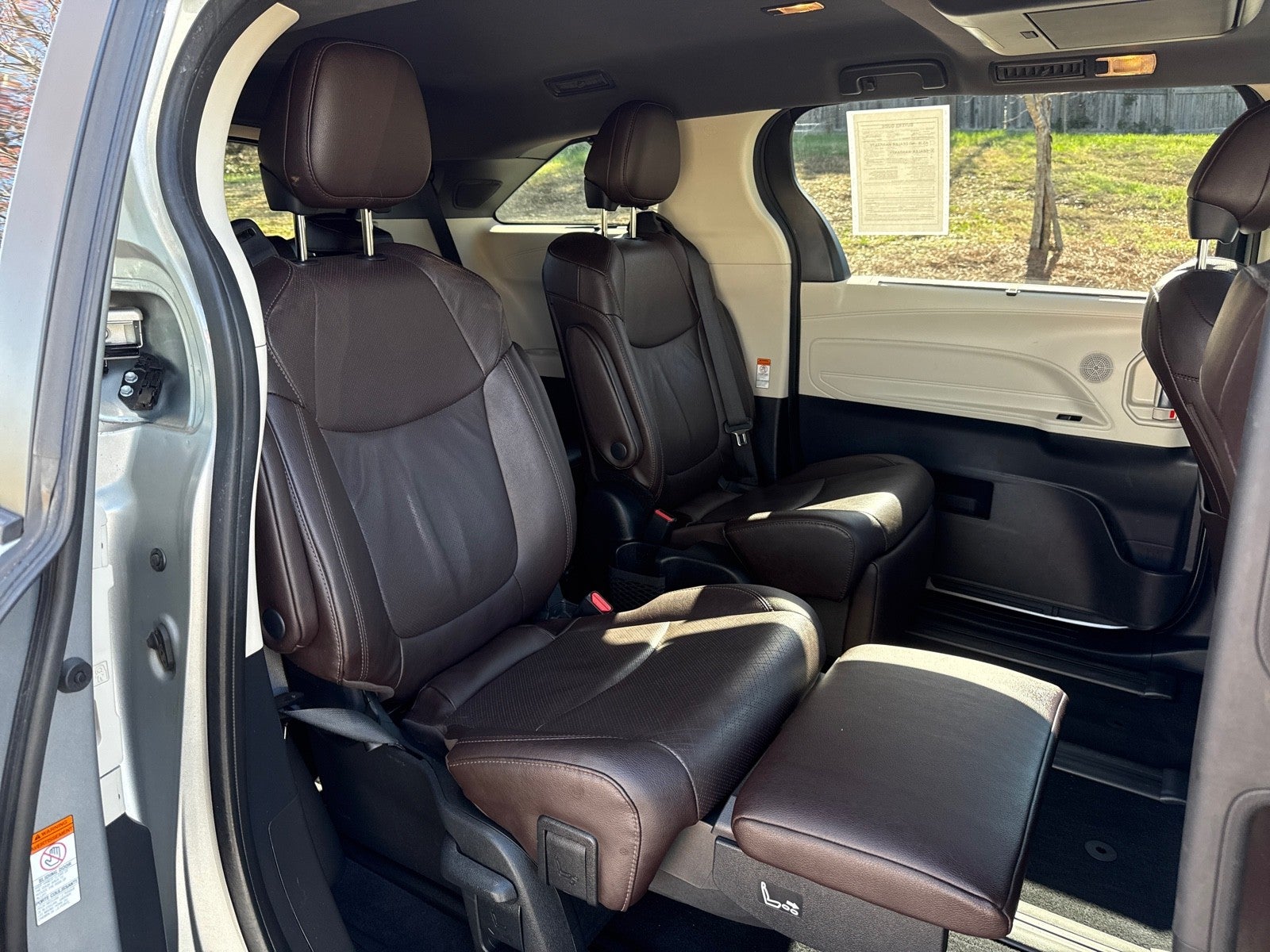 2023 Toyota Sienna Platinum