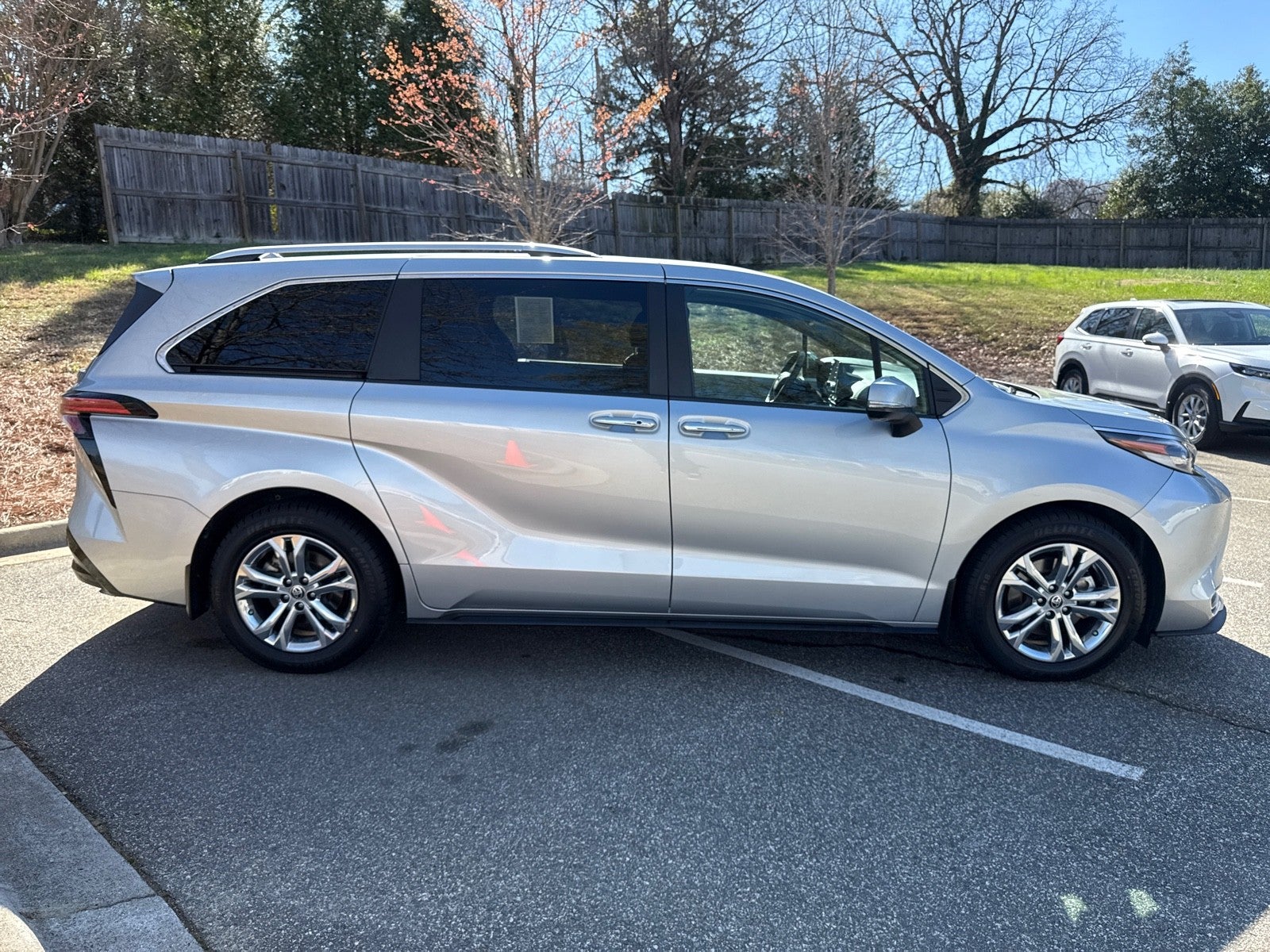 2023 Toyota Sienna Platinum