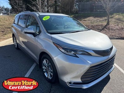 2023 Toyota Sienna Platinum