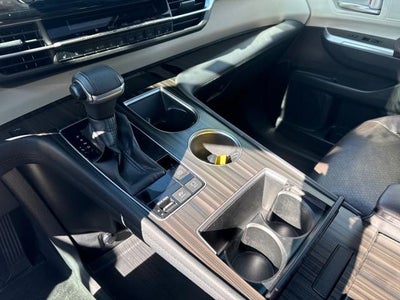 2023 Toyota Sienna Platinum