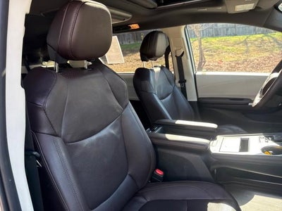 2023 Toyota Sienna Platinum