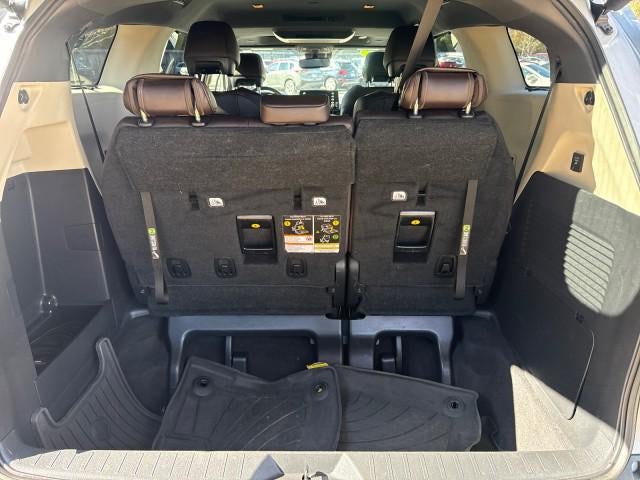 2023 Toyota Sienna Platinum