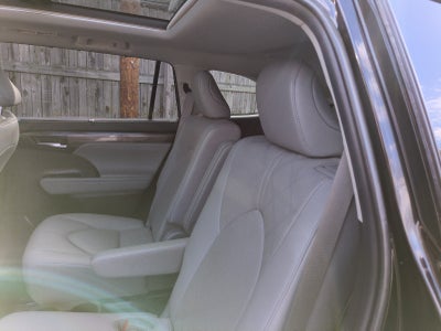 2020 Toyota Highlander Platinum