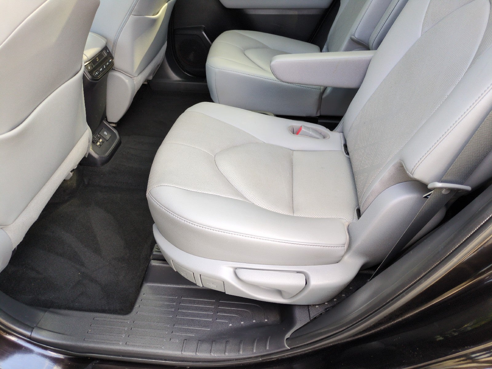 2020 Toyota Highlander Platinum