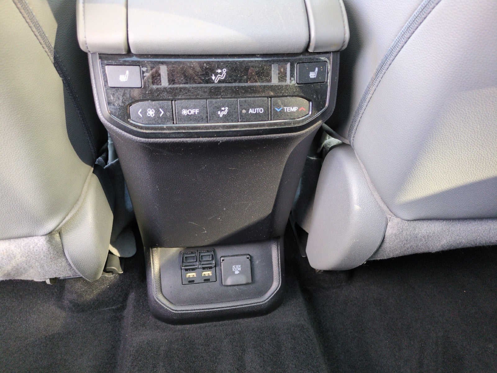 2020 Toyota Highlander Platinum