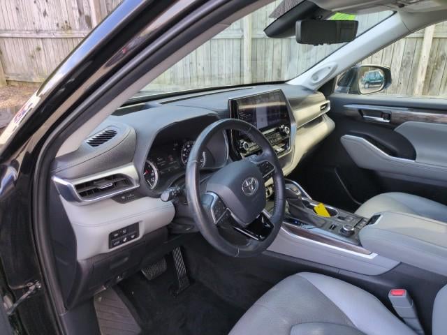 2020 Toyota Highlander Platinum