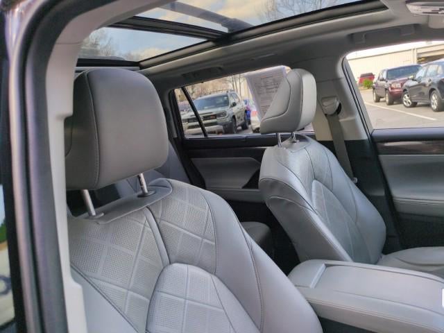 2020 Toyota Highlander Platinum