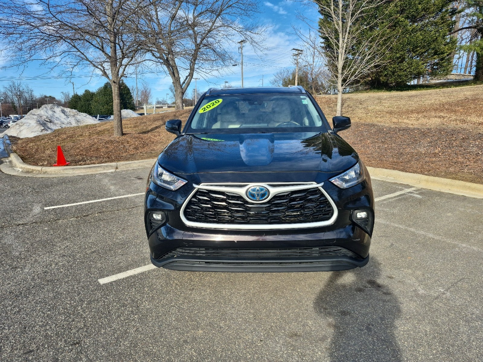 2020 Toyota Highlander Hybrid XLE
