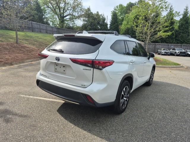 2022 Toyota Highlander Hybrid XLE