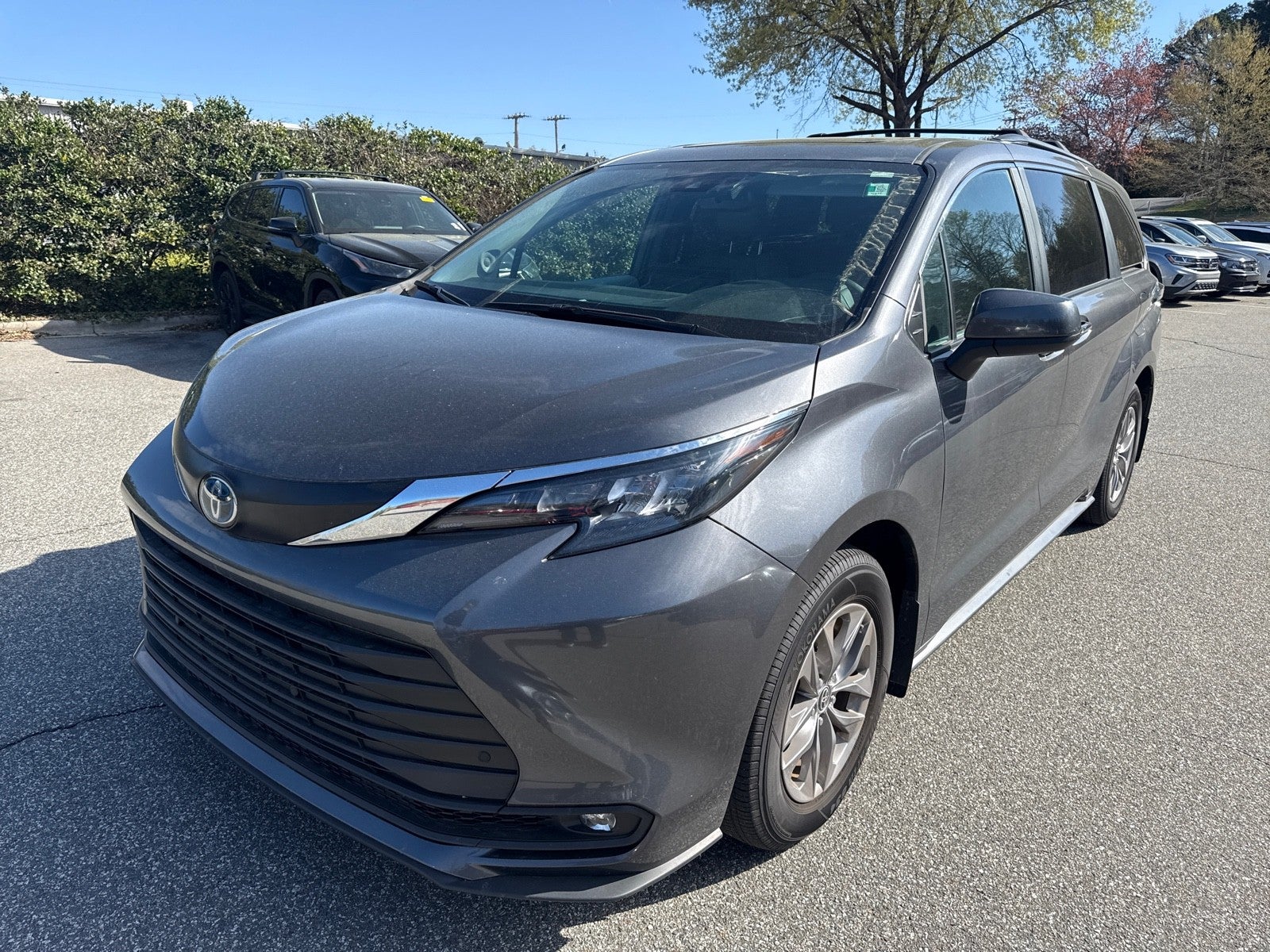 2025 Toyota Sienna XLE