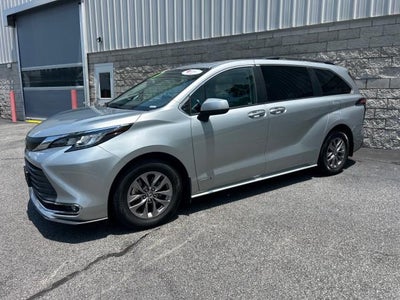 2021 Toyota Sienna XLE