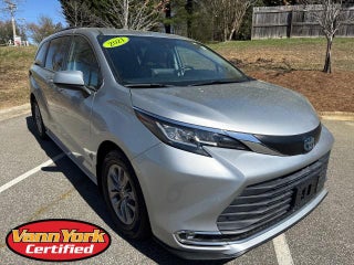 2021 Toyota Sienna XLE