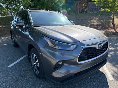2024 Toyota Highlander Hybrid XLE