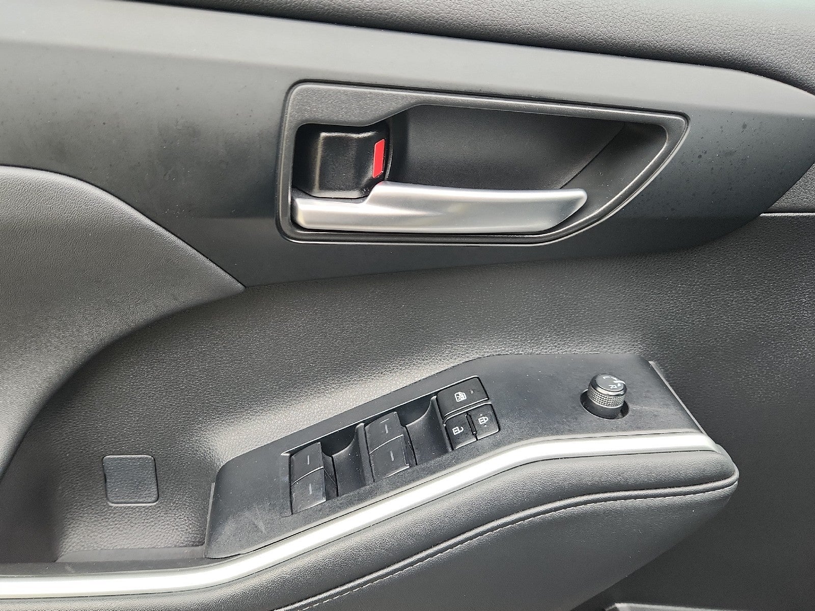 2024 Toyota Highlander Hybrid XLE