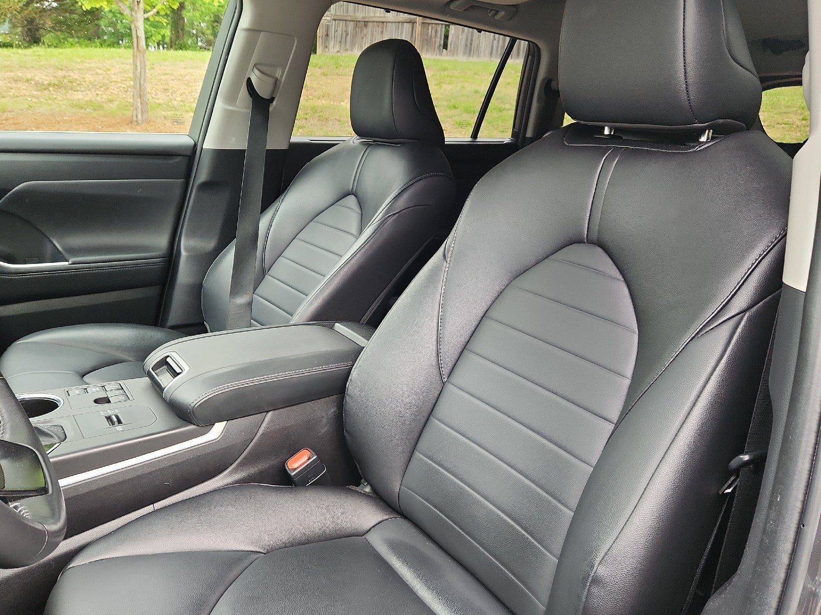 2024 Toyota Highlander Hybrid XLE