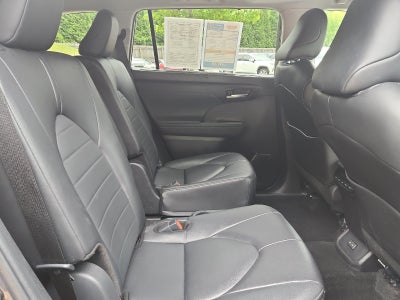 2024 Toyota Highlander Hybrid XLE
