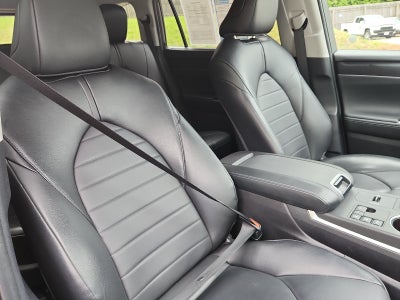 2024 Toyota Highlander Hybrid XLE