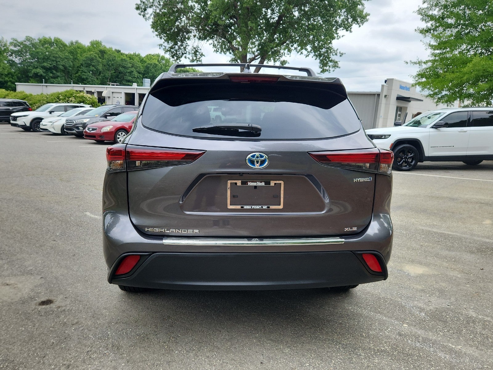 2024 Toyota Highlander Hybrid XLE