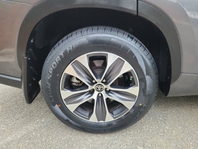 2024 Toyota Highlander Hybrid XLE