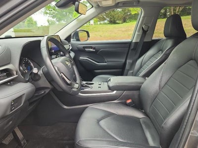 2024 Toyota Highlander Hybrid XLE