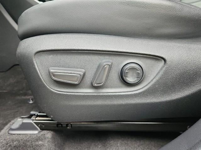 2024 Toyota Highlander Hybrid XLE
