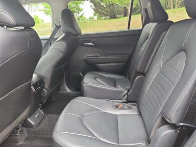 2024 Toyota Highlander Hybrid XLE