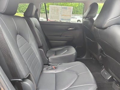 2024 Toyota Highlander Hybrid XLE