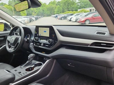 2024 Toyota Highlander Hybrid XLE