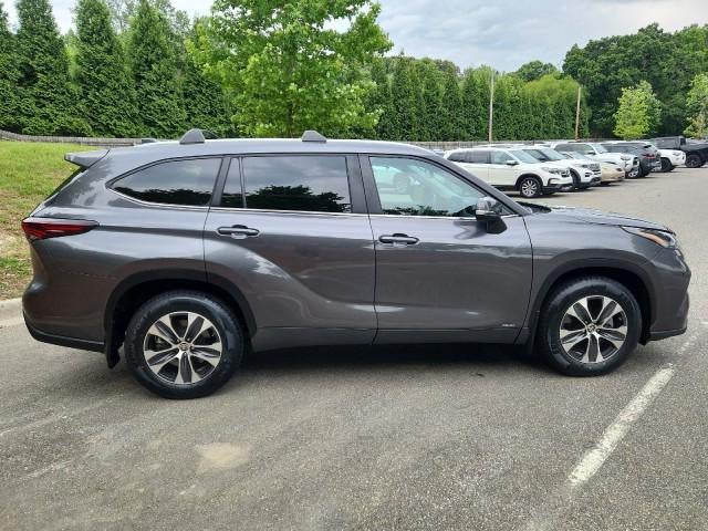 2024 Toyota Highlander Hybrid XLE