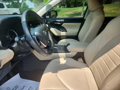 2024 Toyota Highlander XLE