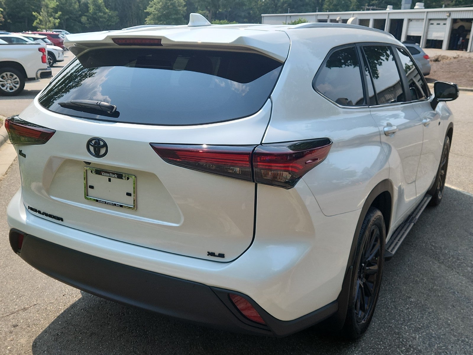 2024 Toyota Highlander XLE