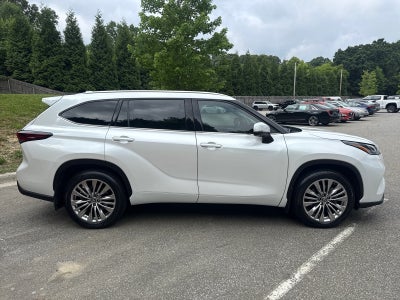 2024 Toyota Highlander Platinum