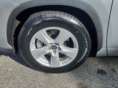 2025 Toyota Highlander LE