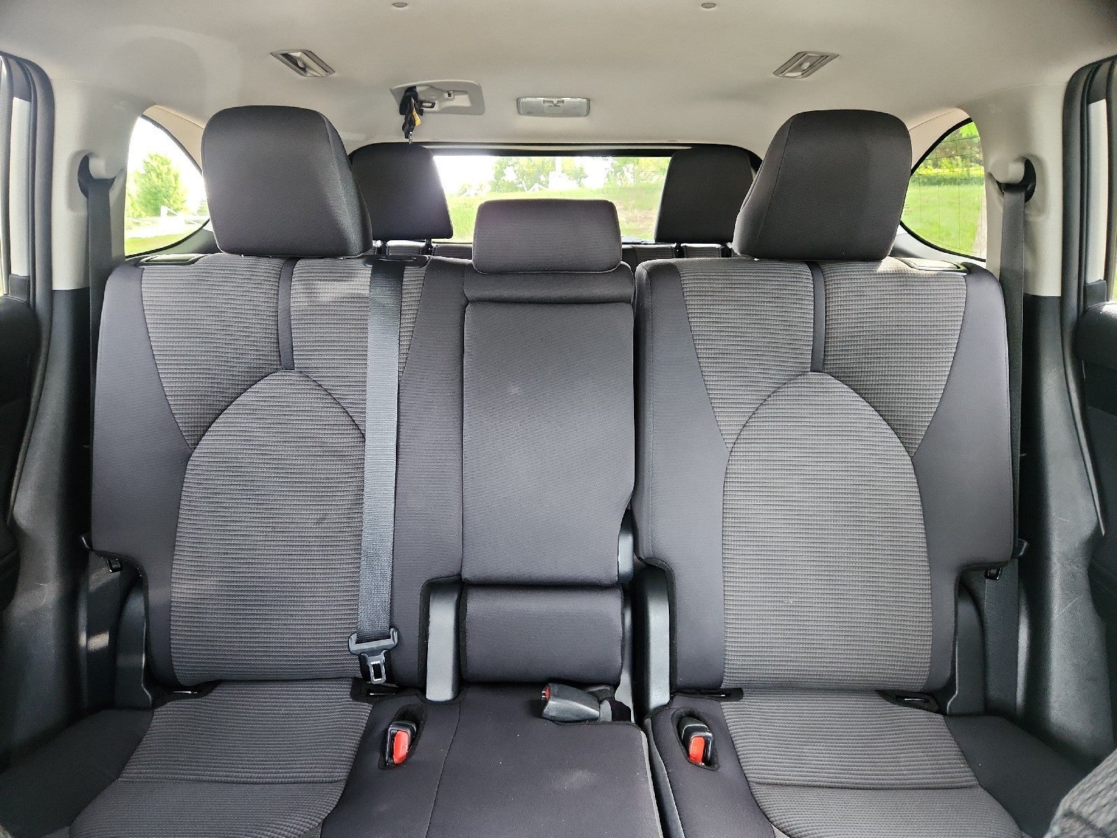 2025 Toyota Highlander LE