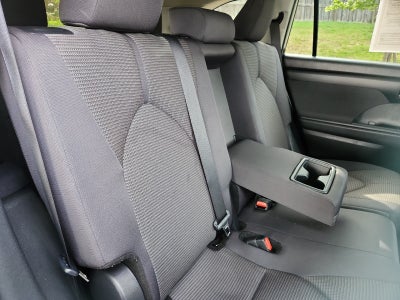 2025 Toyota Highlander LE
