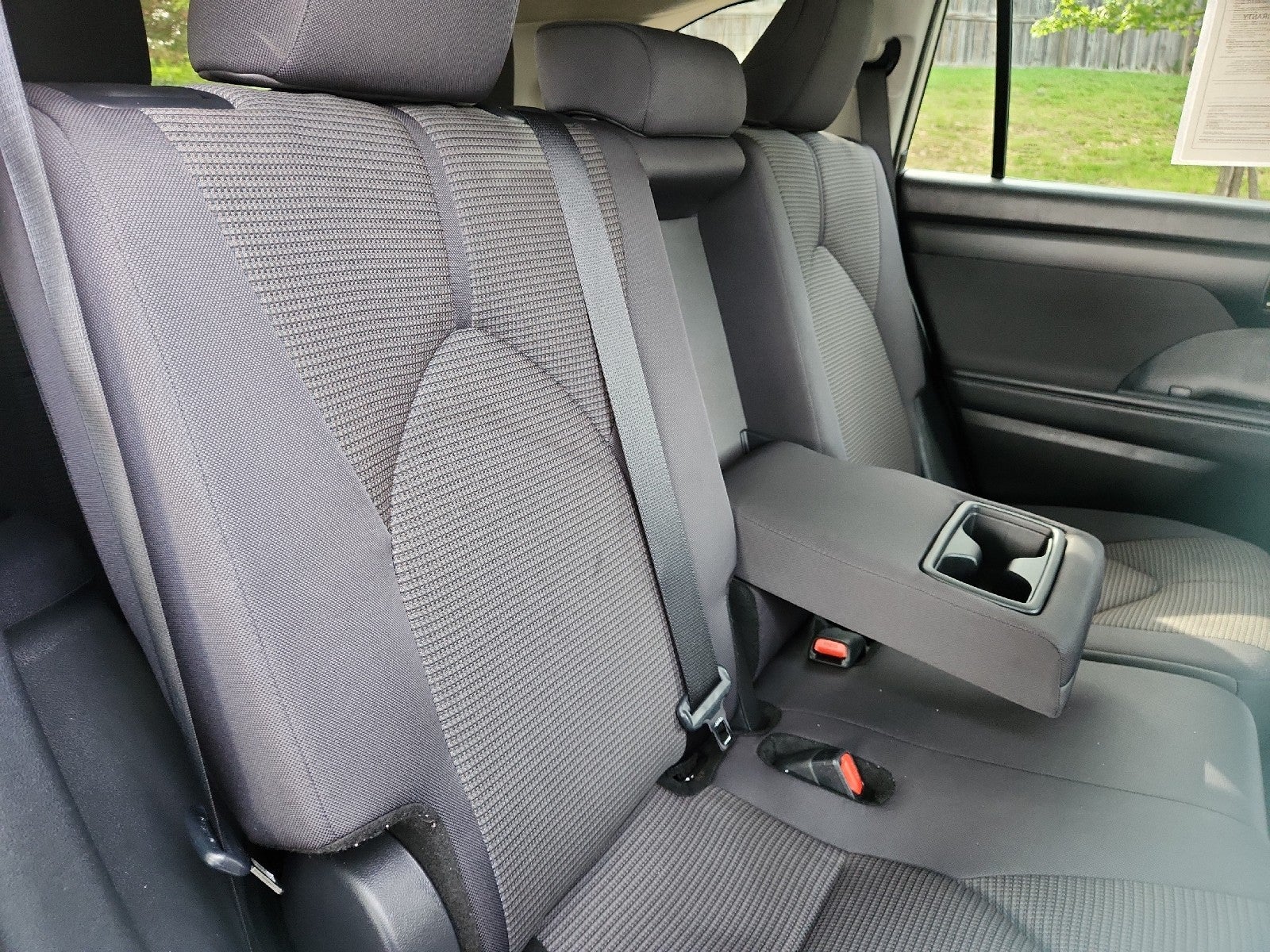 2025 Toyota Highlander LE