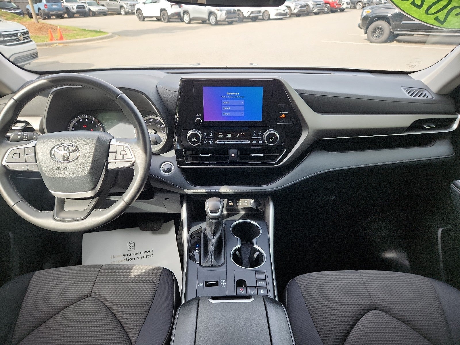 2025 Toyota Highlander LE