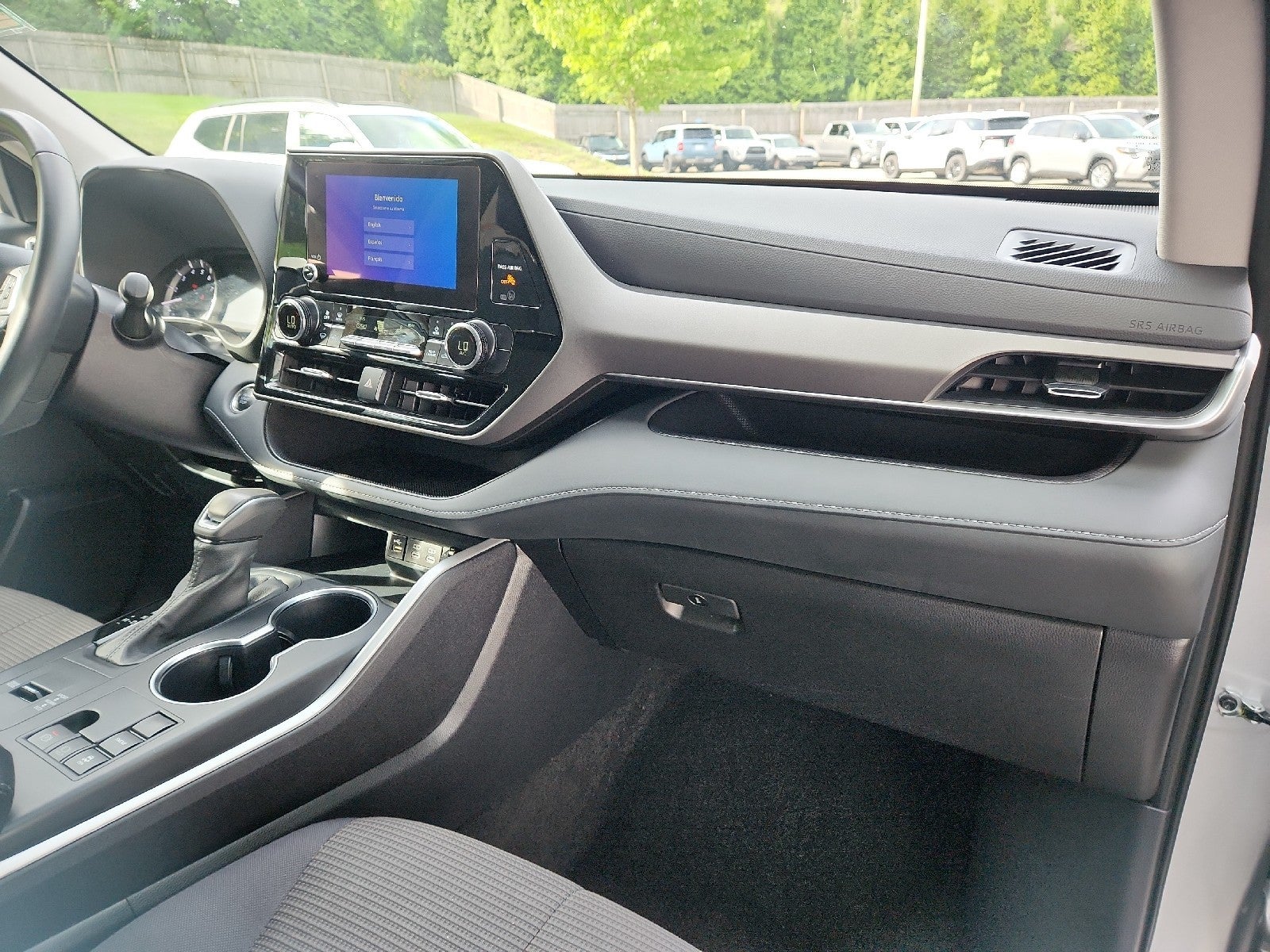 2025 Toyota Highlander LE